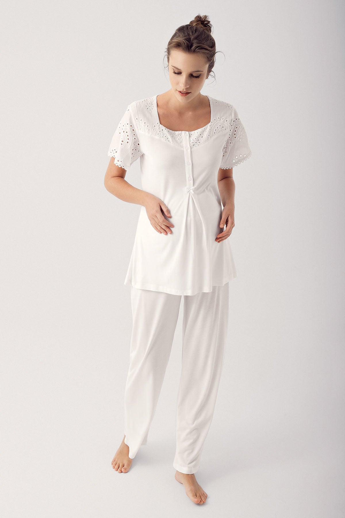 Motif Embroidered 3-Piece Maternity Feeding-Friendly Pajama & Robe Set Ecru - S12305