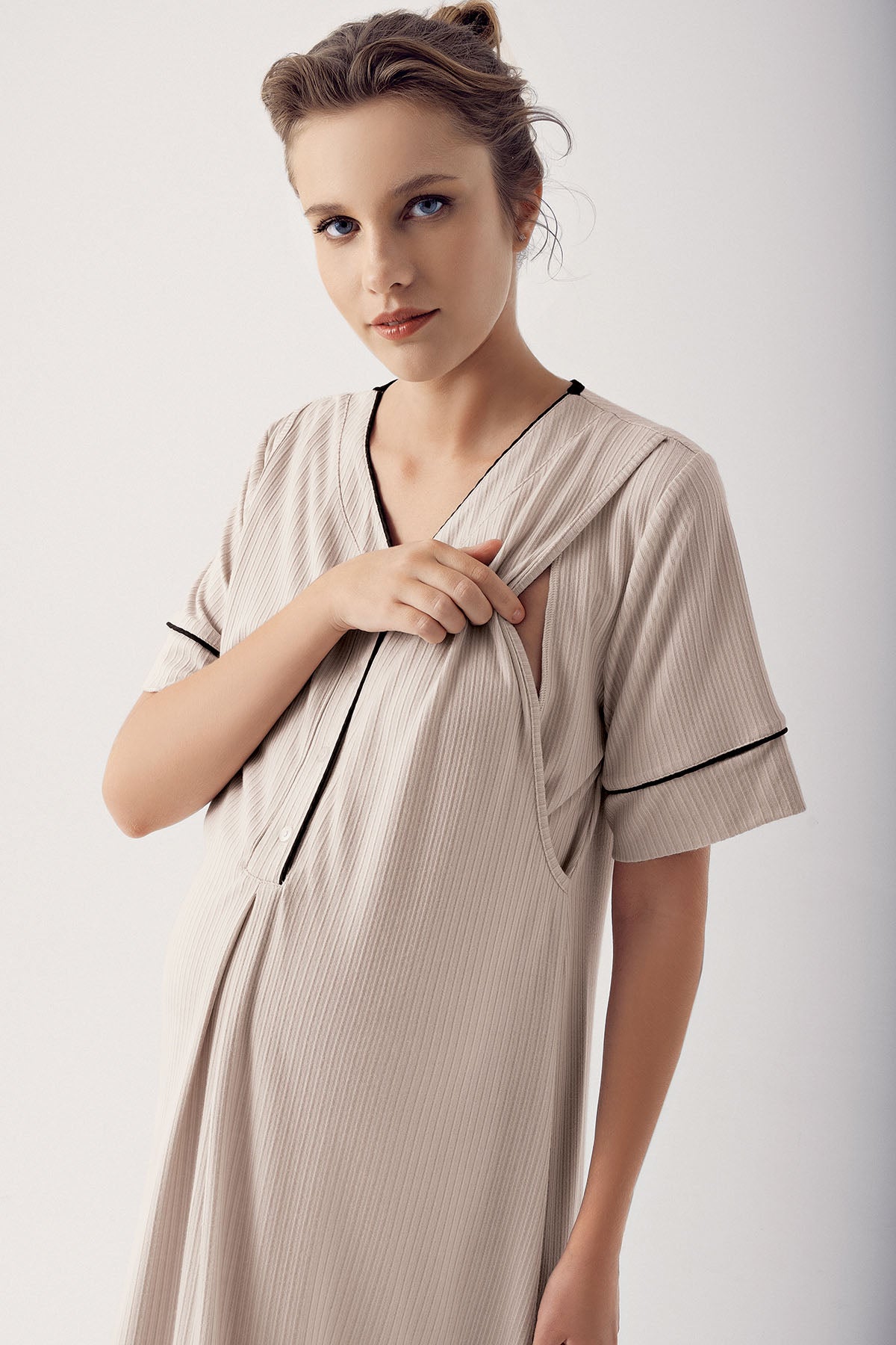 Double Breastfeeding Maternity Feeding-Friendly Nightgown Beige - S14128