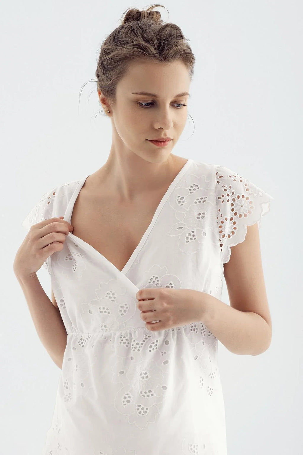 Embroidered Wrap 3-Piece Maternity Feeding-Friendly Pajama & Woven Robe Set Ecru - S14313