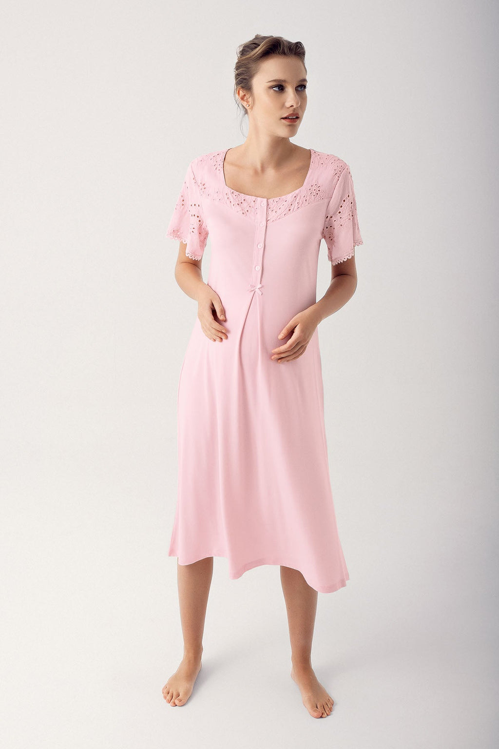 Motif Embroidered Maternity Feeding-Friendly Nightgown & Robe Set Powder - S14400