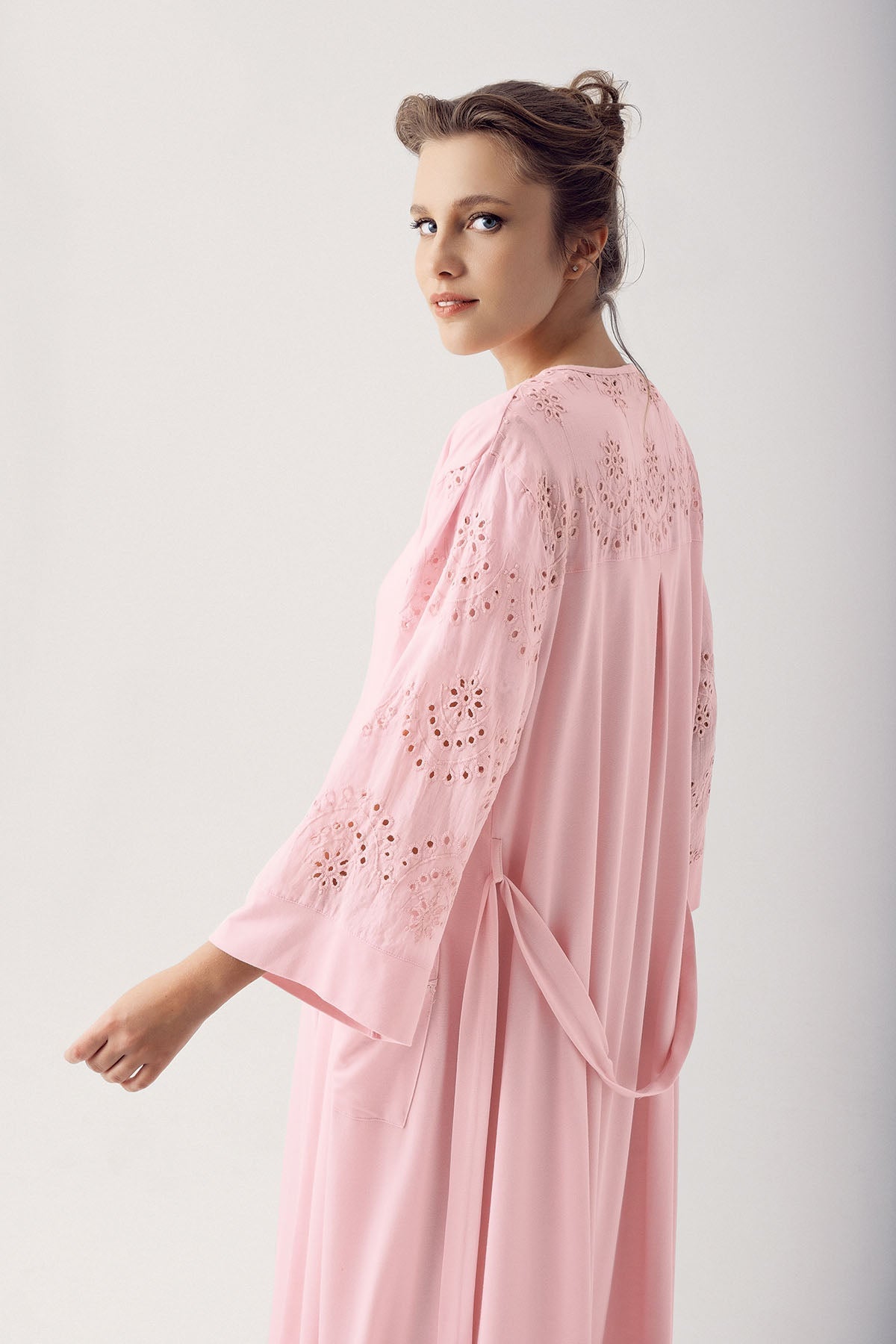 Motif Embroidered Maternity Feeding-Friendly Nightgown & Robe Set Powder - S14400