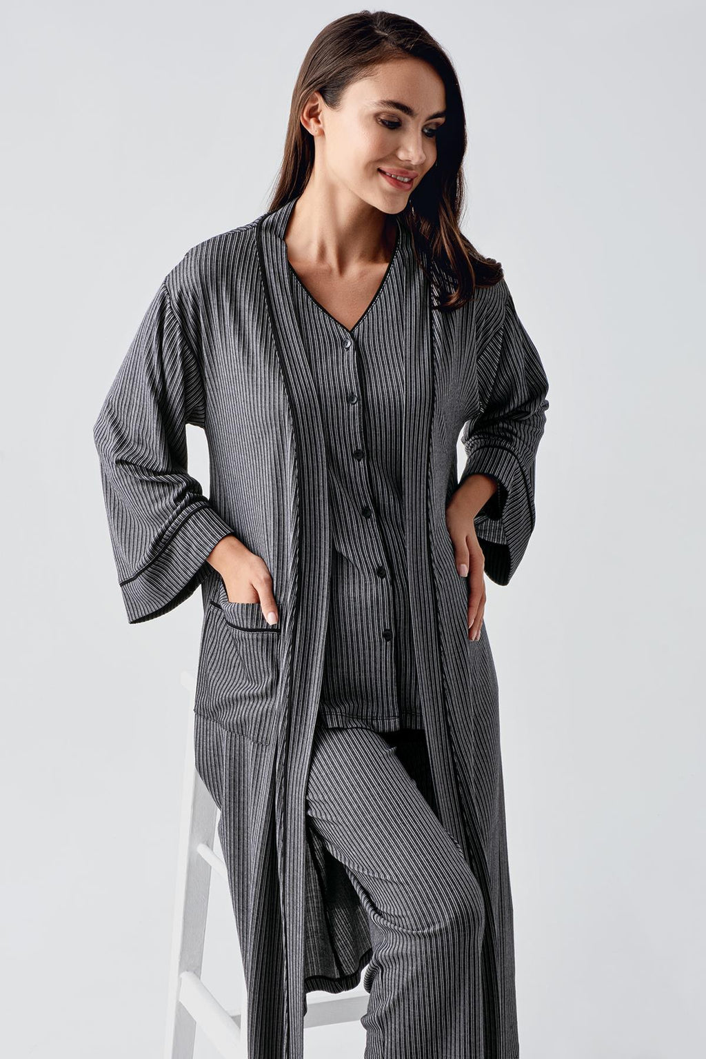 Double Breastfeeding 3-Piece Maternity Feeding-Friendly Pajama & Robe Set Black - S15307
