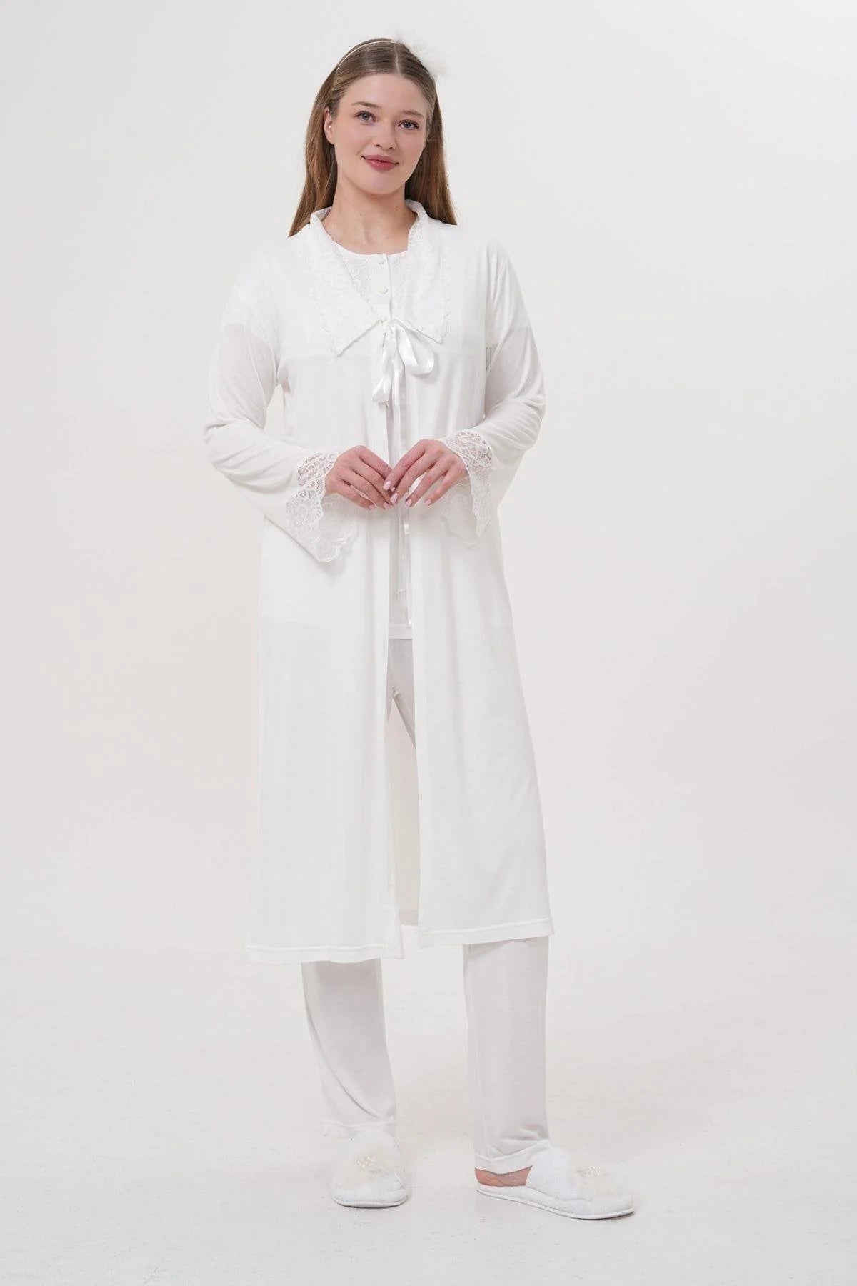 Delicate Lace Collar 3-Piece Maternity Feeding-Friendly Pajama & Robe Set Ecru - C1541
