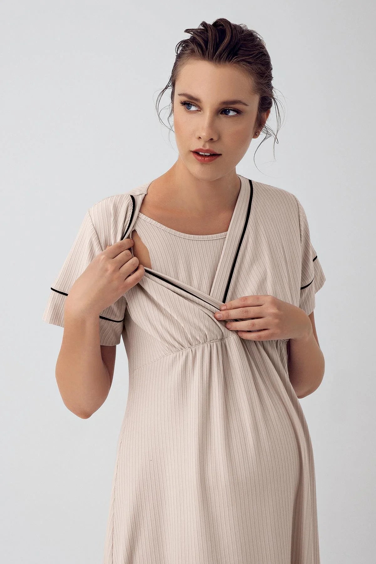 Double Breasted Maternity Feeding-Friendly Nightgown & Robe Set Beige - S16402