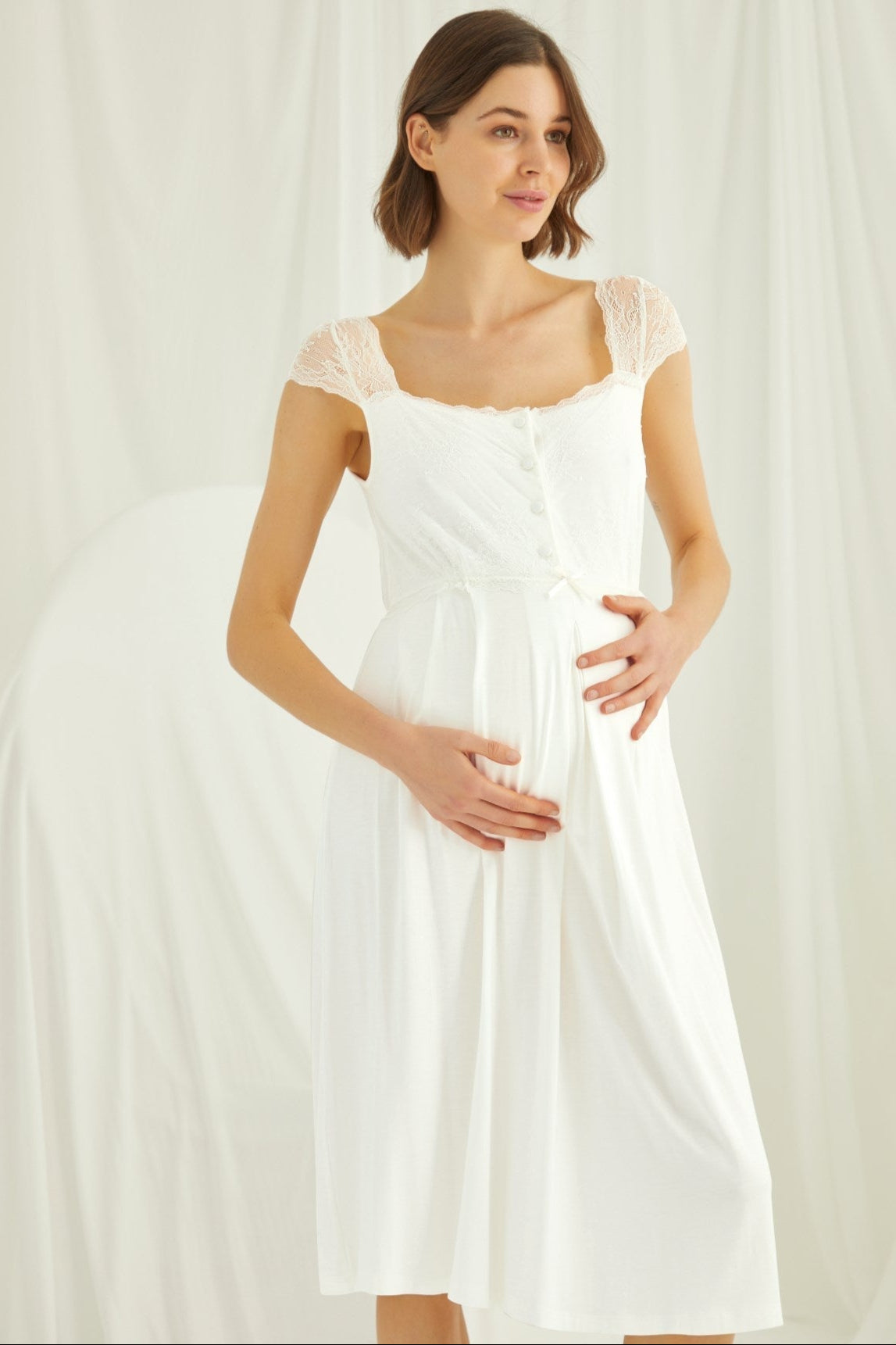 Lace Shoulder Maternity Feeding-Friendly Nightgown Ecru - E18300