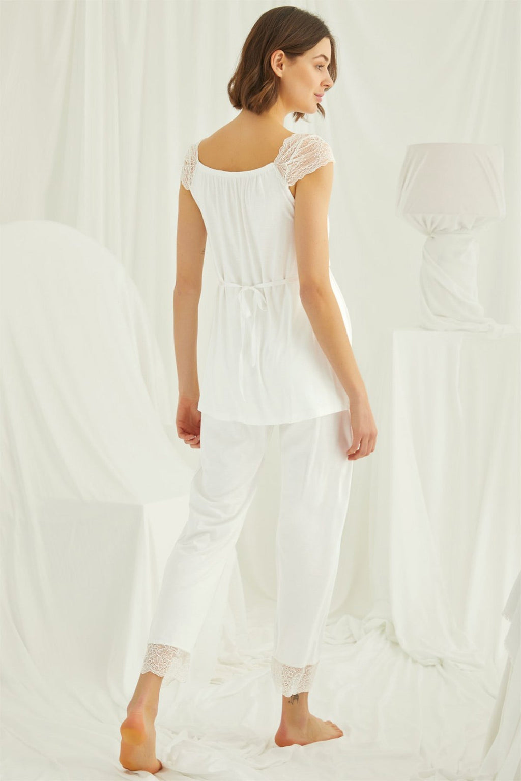 Lace Shoulder 4-Piece Maternity Feeding-Friendly Set Ecru - E202303