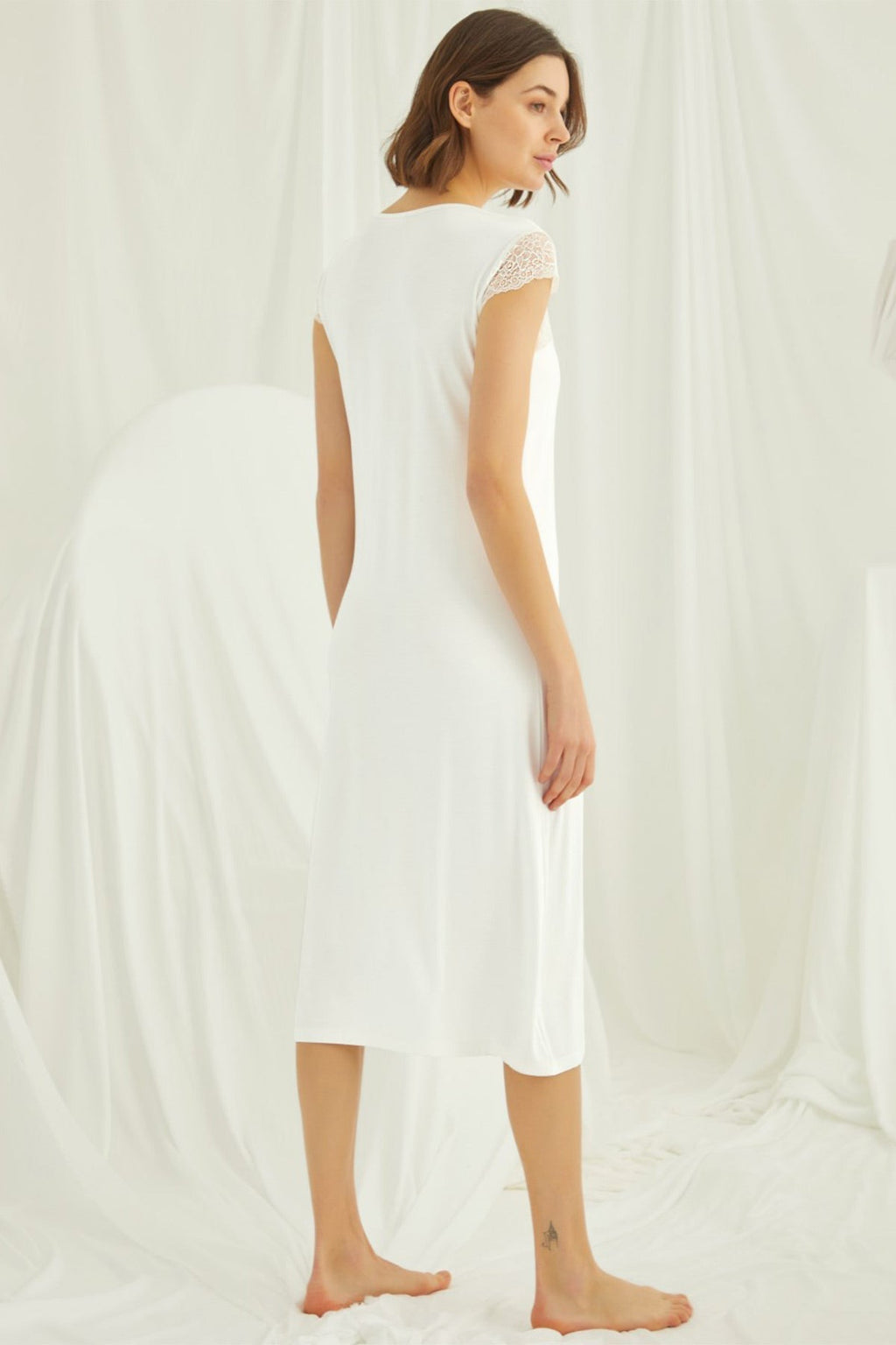 Lace V-Neck Plus Size Maternity Feeding-Friendly Nightgown Ecru - E18455