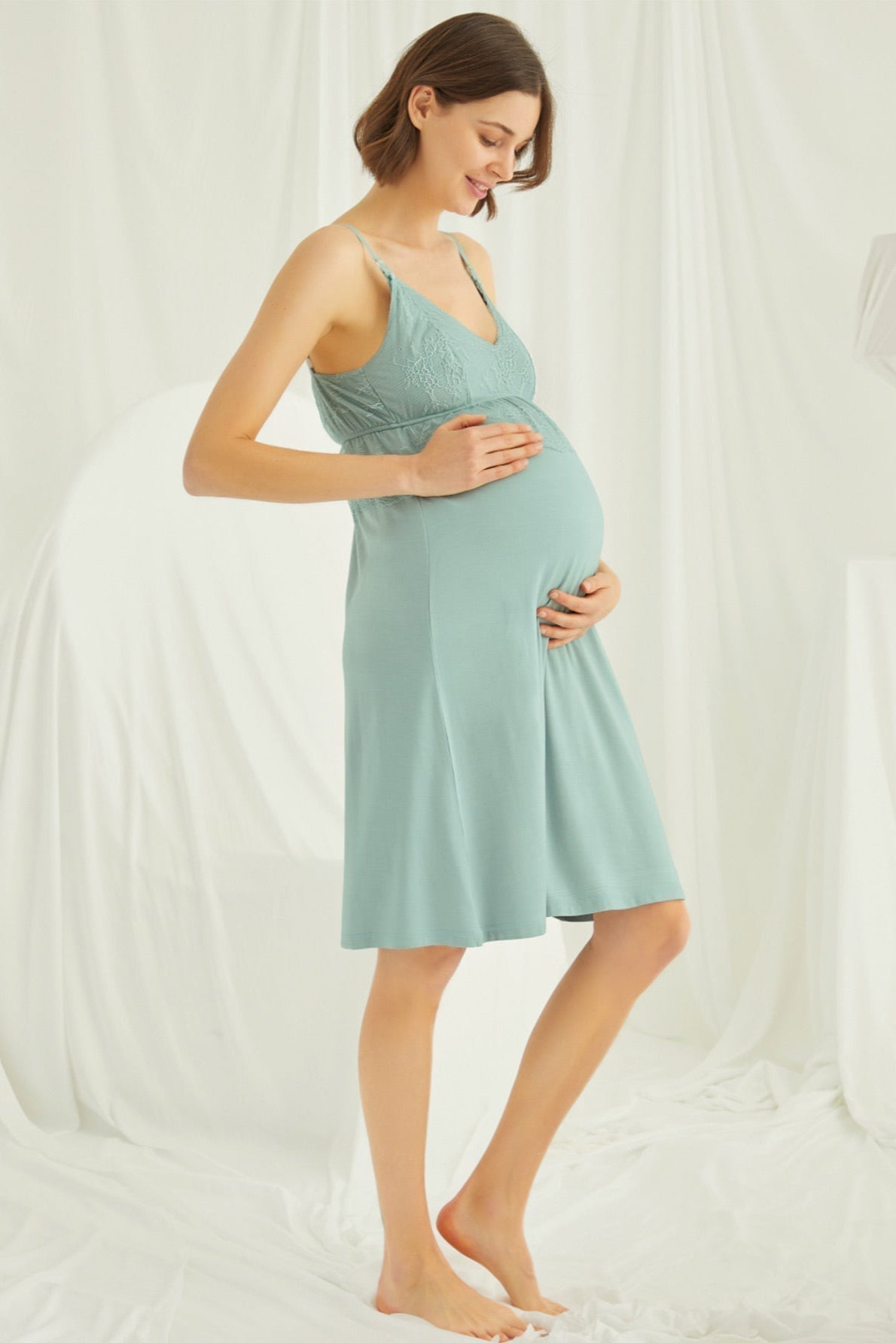Lace Strappy Maternity Feeding-Friendly Nightgown & Robe Set Green - E18470