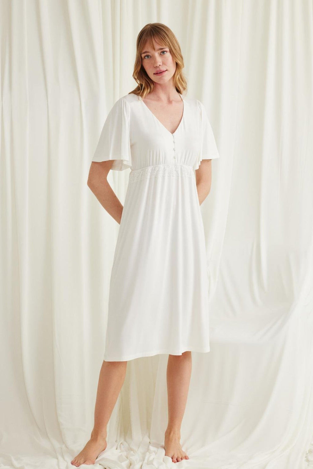 Lacy Panel Maternity Feeding-Friendly Nightgown Ecru - E18603