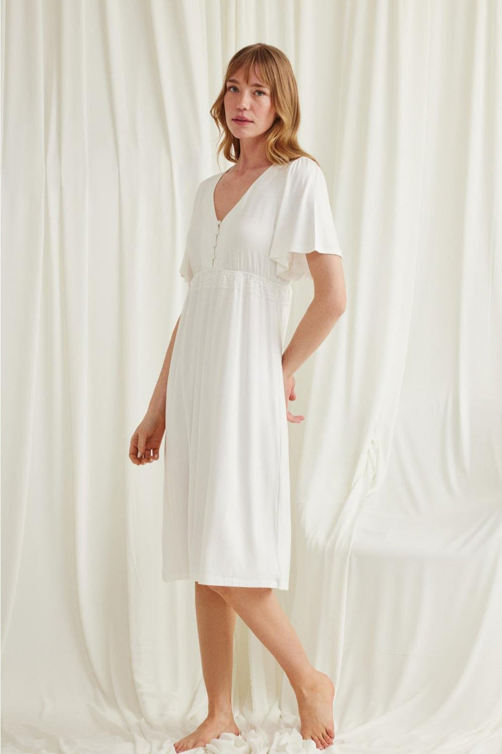 Lacy Panel Maternity Feeding-Friendly Nightgown Ecru - E18603