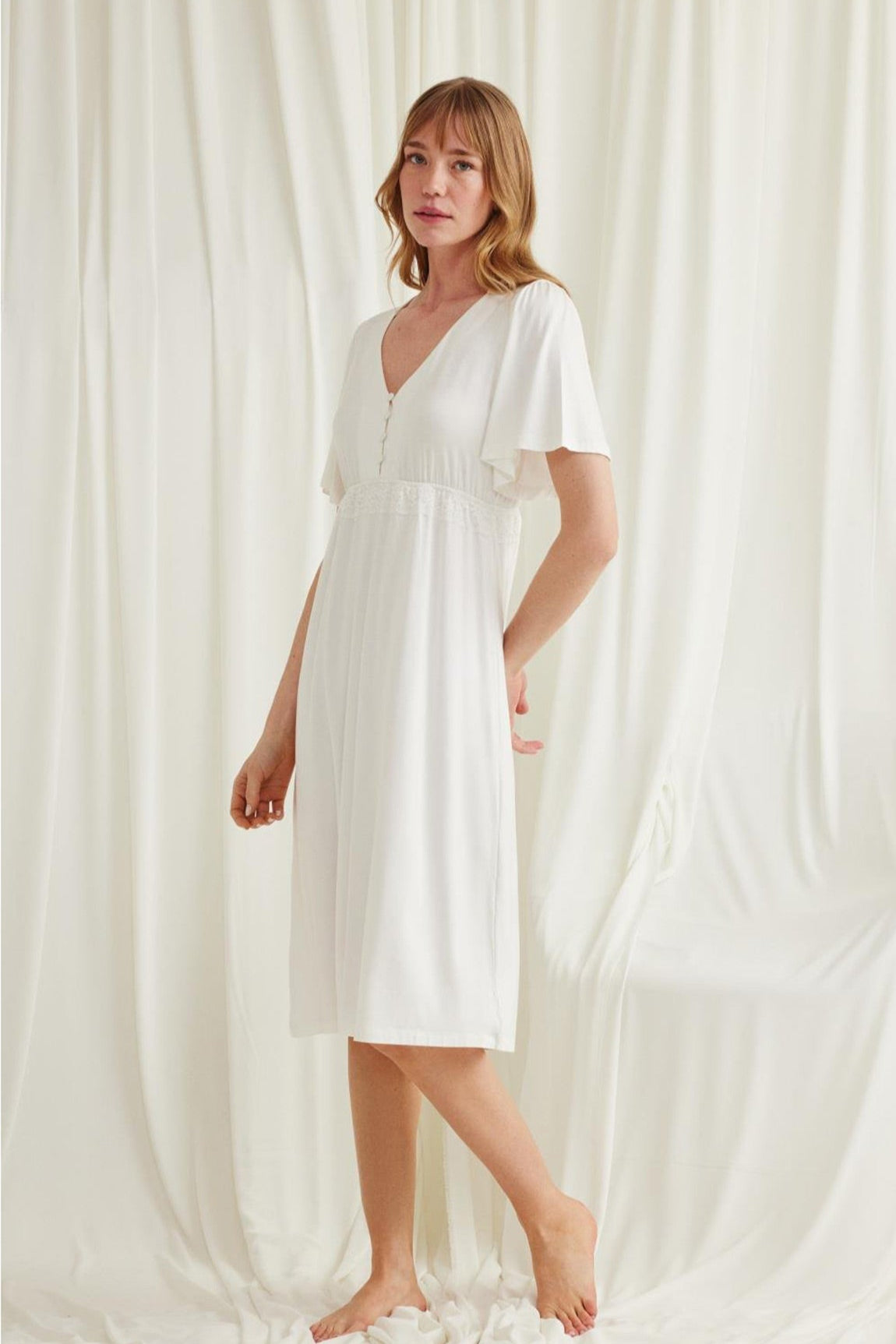 Lacy Panel Maternity Feeding-Friendly Nightgown Ecru - E18603