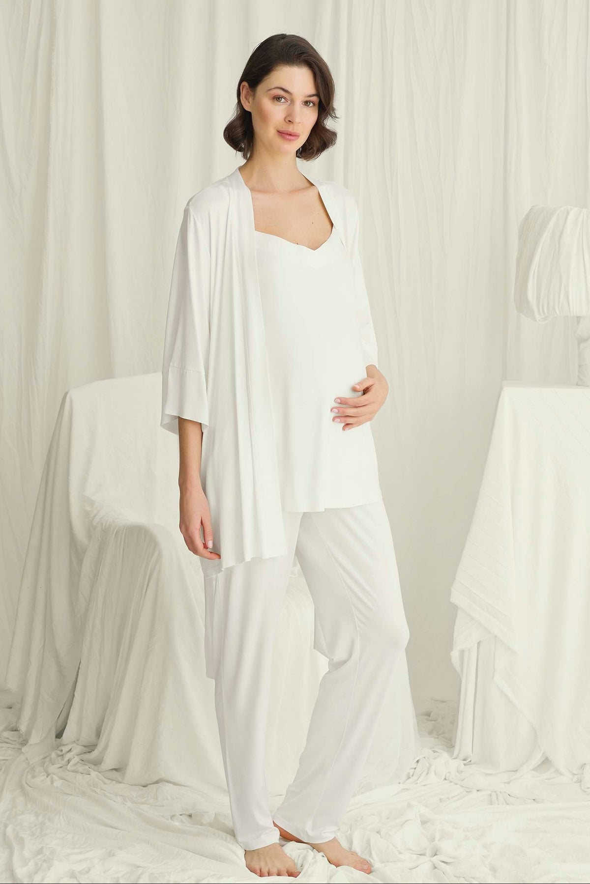 Strappy Soft 3-Piece Maternity Feeding-Friendly Pajama & Robe Set Ecru - E18724