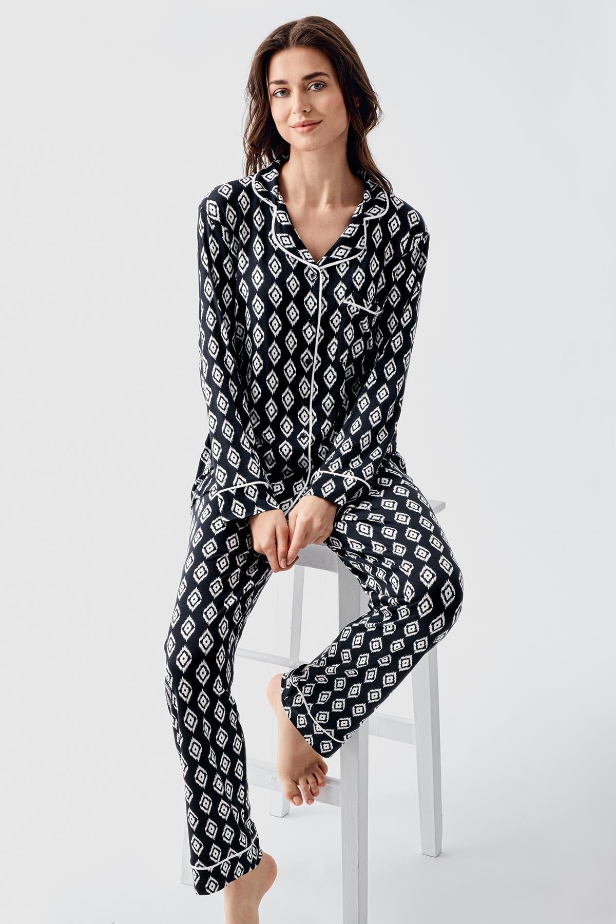 Lacy Patterned 4-Piece Maternity Feeding-Friendly Set Black - S101101