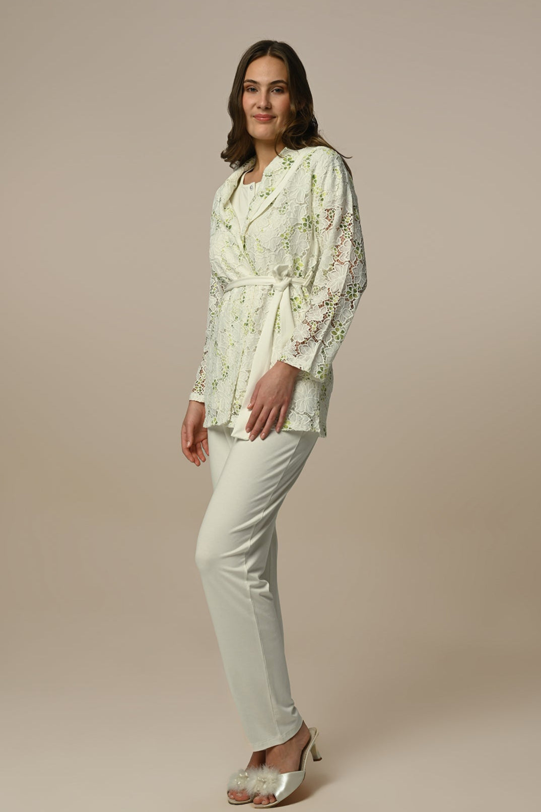 Flower Lace 3-Piece Maternity Feeding-Friendly Pajama & Robe Set Ecru - N24305