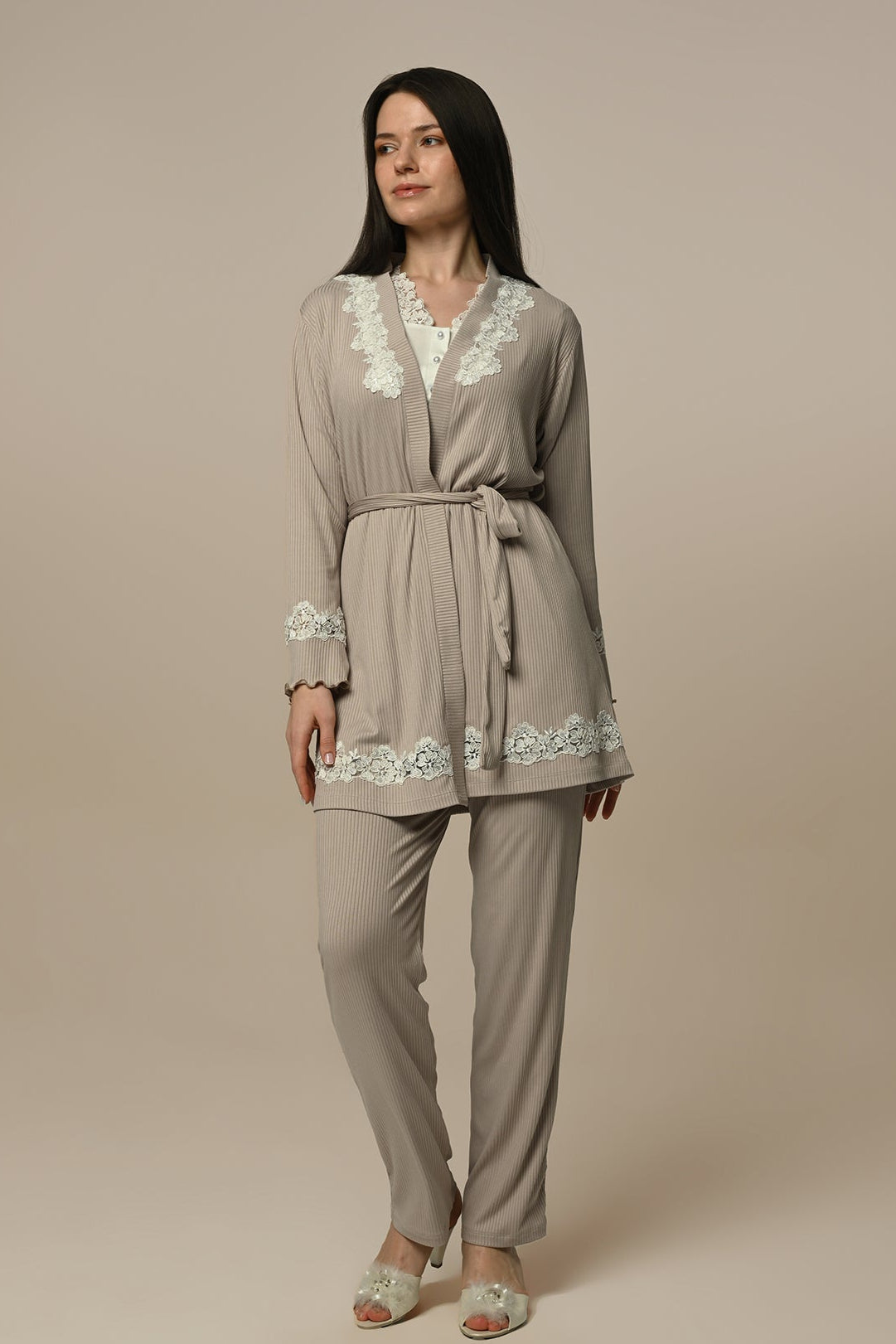 Lace Detailed 3-Piece Maternity Feeding-Friendly Pajama & Robe Set Ecru - N24314