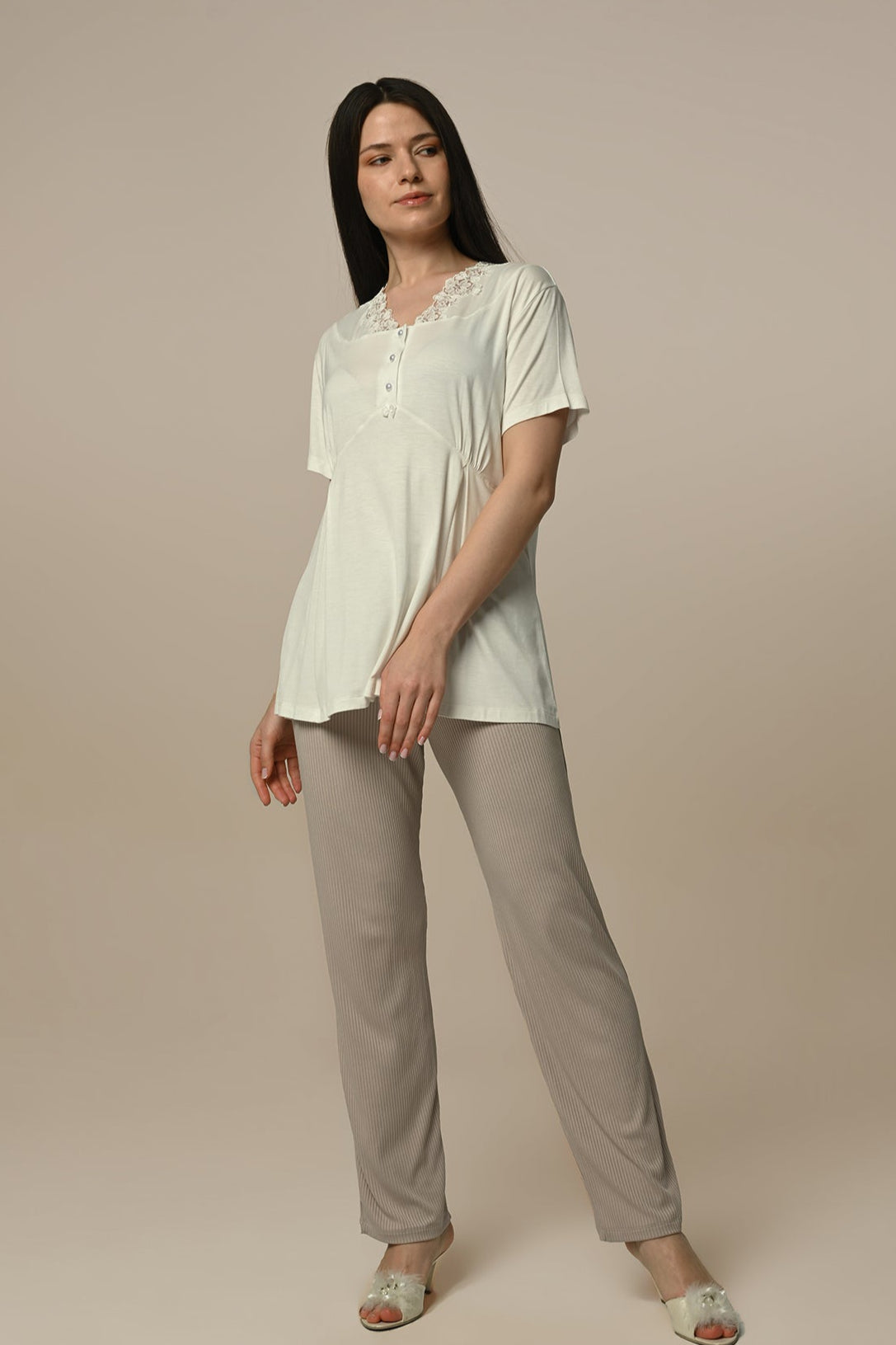 Lace Detailed 3-Piece Maternity Feeding-Friendly Pajama & Robe Set Ecru - N24314
