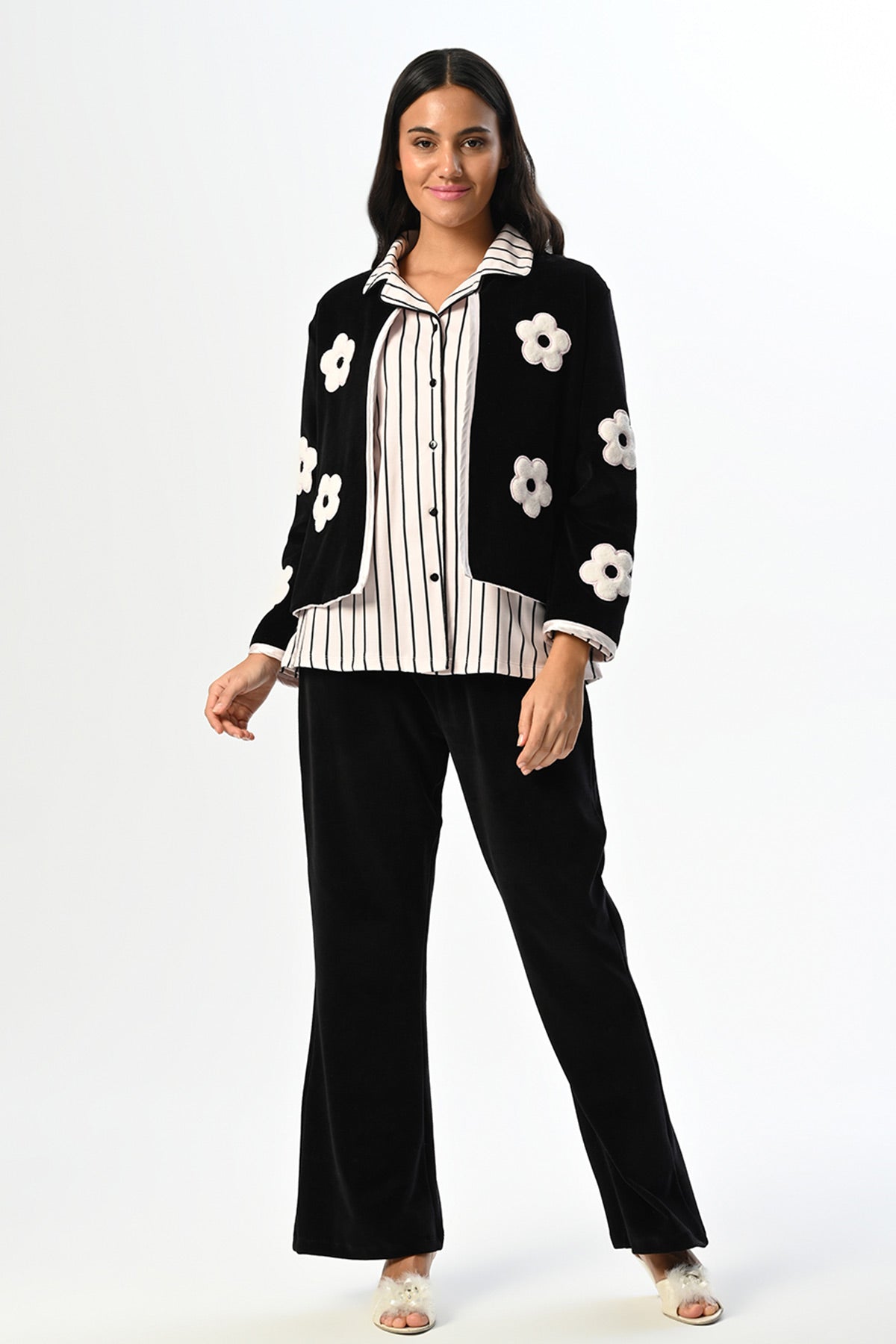Flowery 3-Piece Maternity Feeding-Friendly Pajama & Robe Set Black - N24370