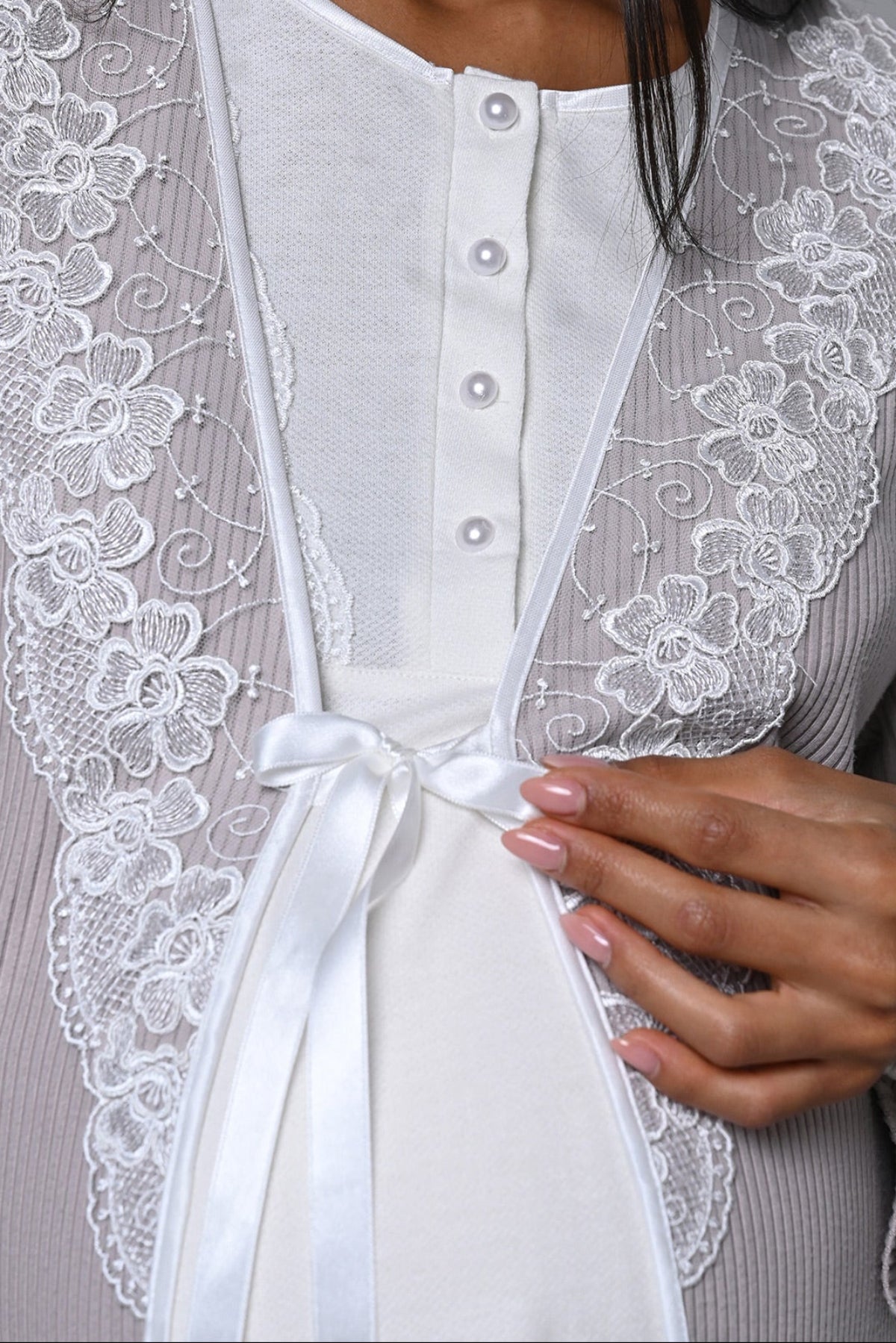 Flowery Lace Collar Maternity Feeding-Friendly Nightgown & Robe Set - N24532