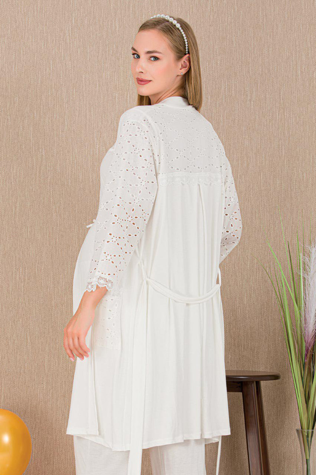 Festoon 3-Piece Maternity Feeding-Friendly Pajama & Robe Set Ecru - Y33006