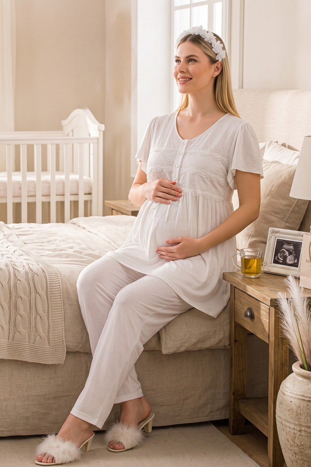 Lace Collar and Lace Back Maternity Feeding-Friendly Pajama Set Ecru - Y33213