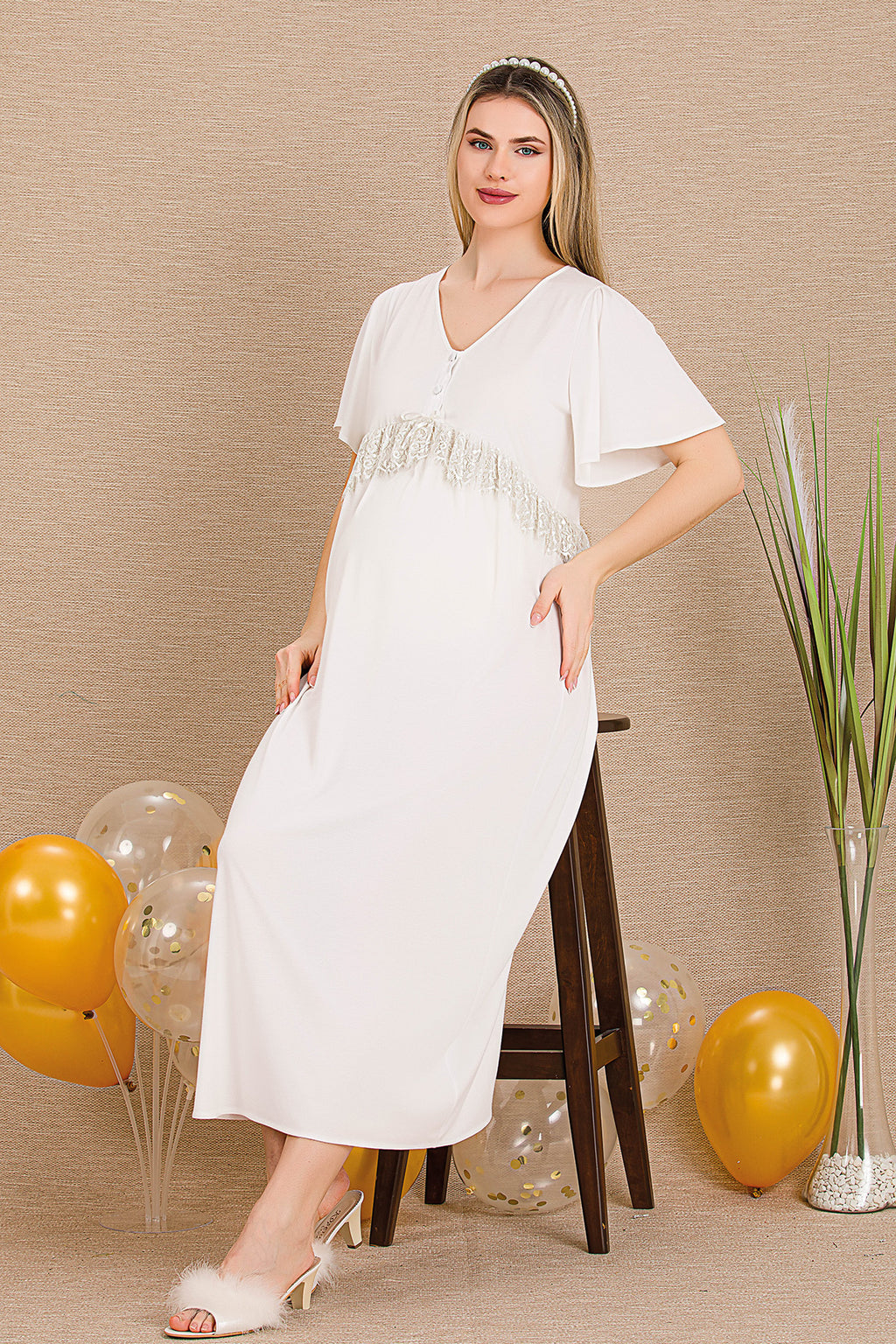 Lacy Panel Maternity Feeding-Friendly Nightgown & Robe Set Ecru - Y33500