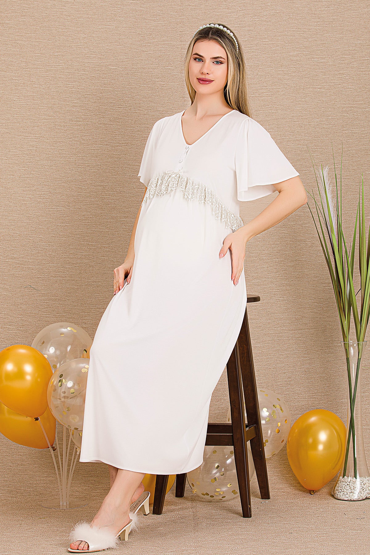 Lacy Panel Maternity Feeding-Friendly Nightgown & Robe Set Ecru - Y33500