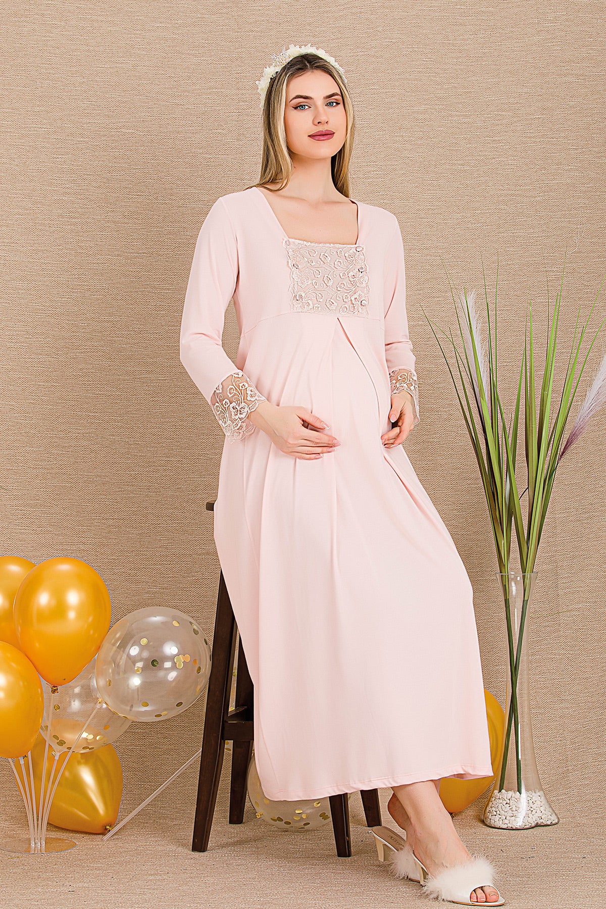 Elegant Lace Embroidered 4-Piece Maternity Feeding-Friendly Set Pink - Y501203