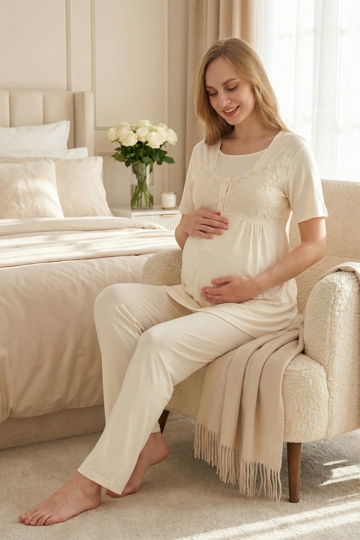 Leaf Lacy Collar 3-Piece Maternity Feeding-Friendly Pajama & Leaf Lacy Sleeve Robe Set Ecru - Z3431