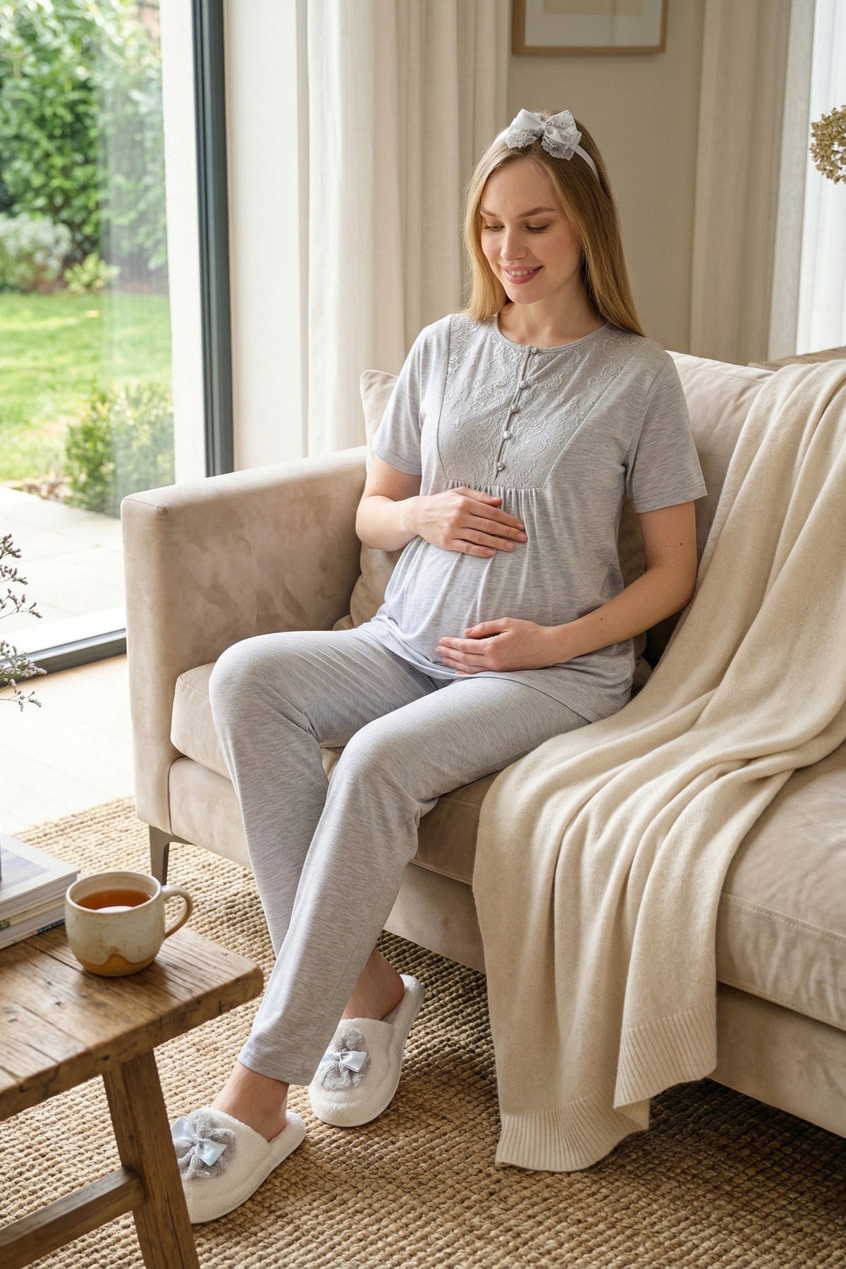 Lace Detailed 3-Piece Maternity Feeding-Friendly Pajama & Floral Patterned Robe Set Grey - Z3470