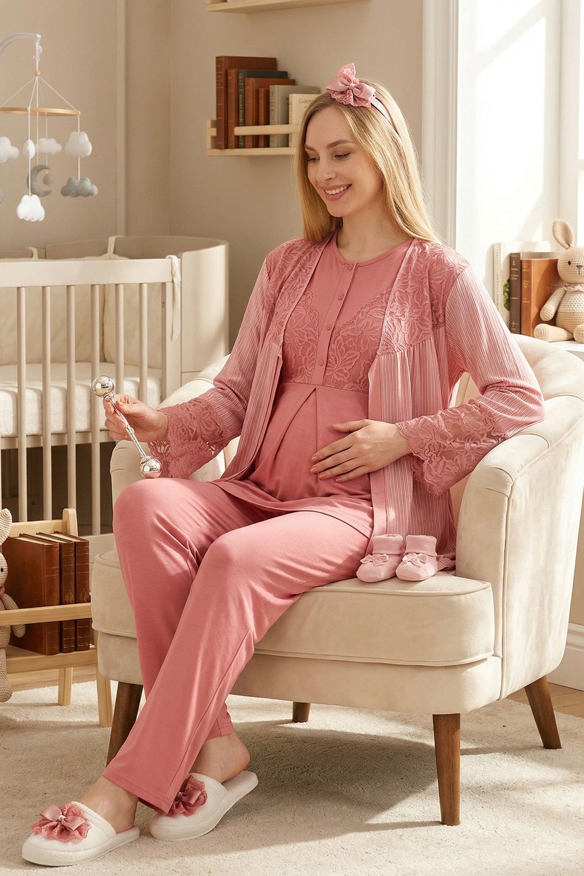 Elegant Lace Detailed 3-Piece Maternity Feeding-Friendly Pajama & Jacquard Robe Set Pomegranate Red - Z3472