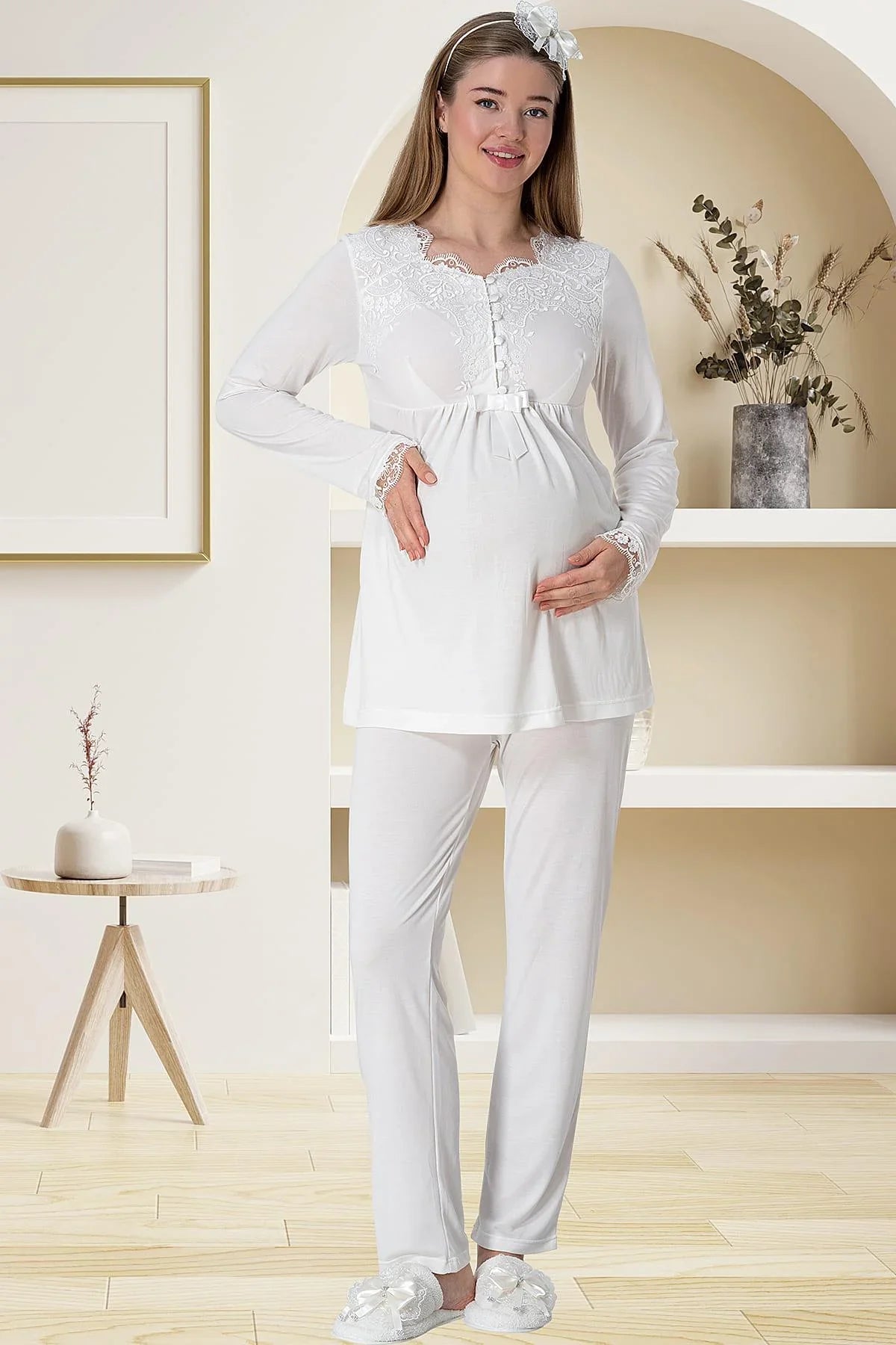 Elegant Lace Maternity Feeding-Friendly Pajama Set Ecru - C5414