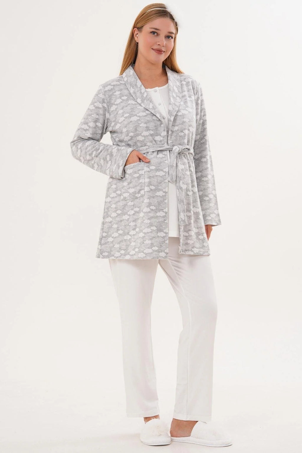 Heart Printed 3-Piece Maternity Feeding-Friendly Pajama & Patterned Robe Set Grey - C6100